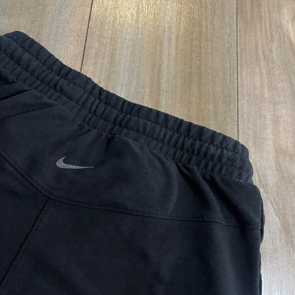 Nike Dri Fit Yoga Jogger Pants Black Men Size Small Athletic Sweatpants Bin M-80
